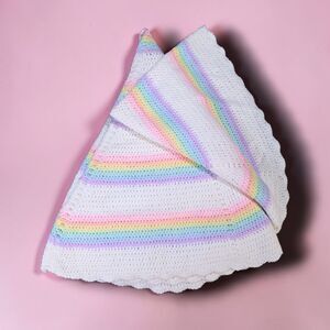 Handmade Round Crochet Baby Blanket Pastel Rainbow Scallop Edge Silver 37 Inch